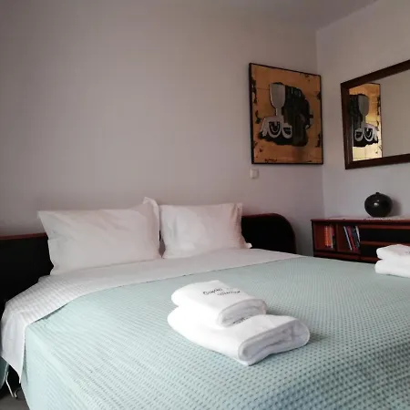 בית נופש Beachfront Casual Luxury In